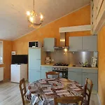 Сasa de vacaciones Gites Du Moulin, Centre Equestre, Restaurant
