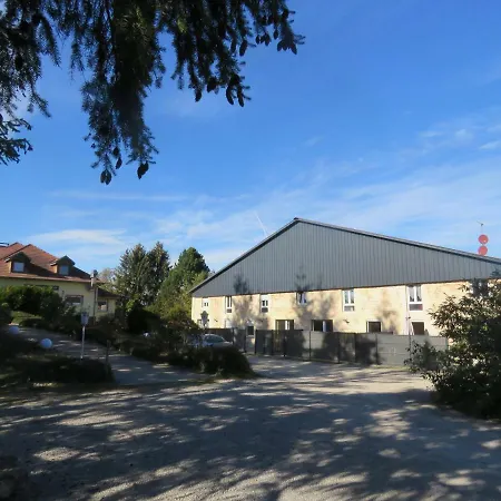 Gites Du Moulin, Centre Equestre, Restaurant *