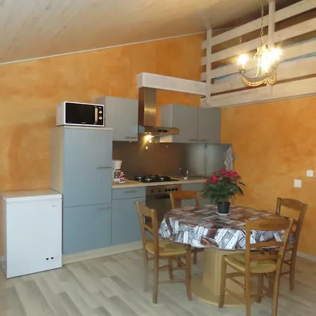 Gites Du Moulin, Centre Equestre, Restaurant Widensolen