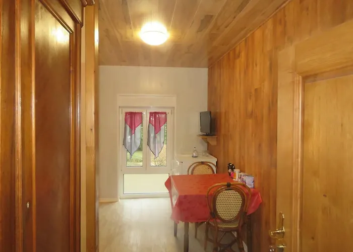 Gites Du Moulin, Centre Equestre, Restaurant *