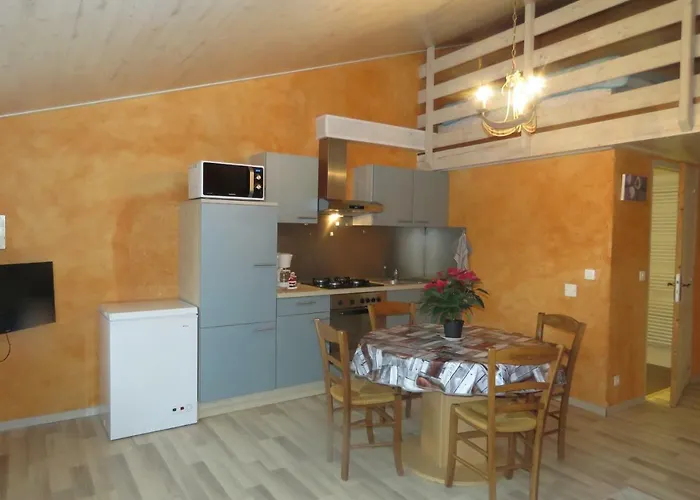 Gites Du Moulin, Centre Equestre, Restaurant Widensolen