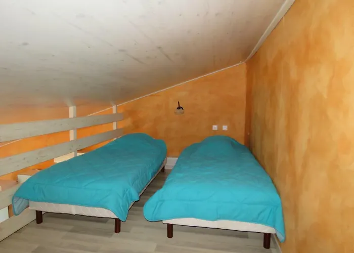 Gites Du Moulin, Centre Equestre, Restaurant